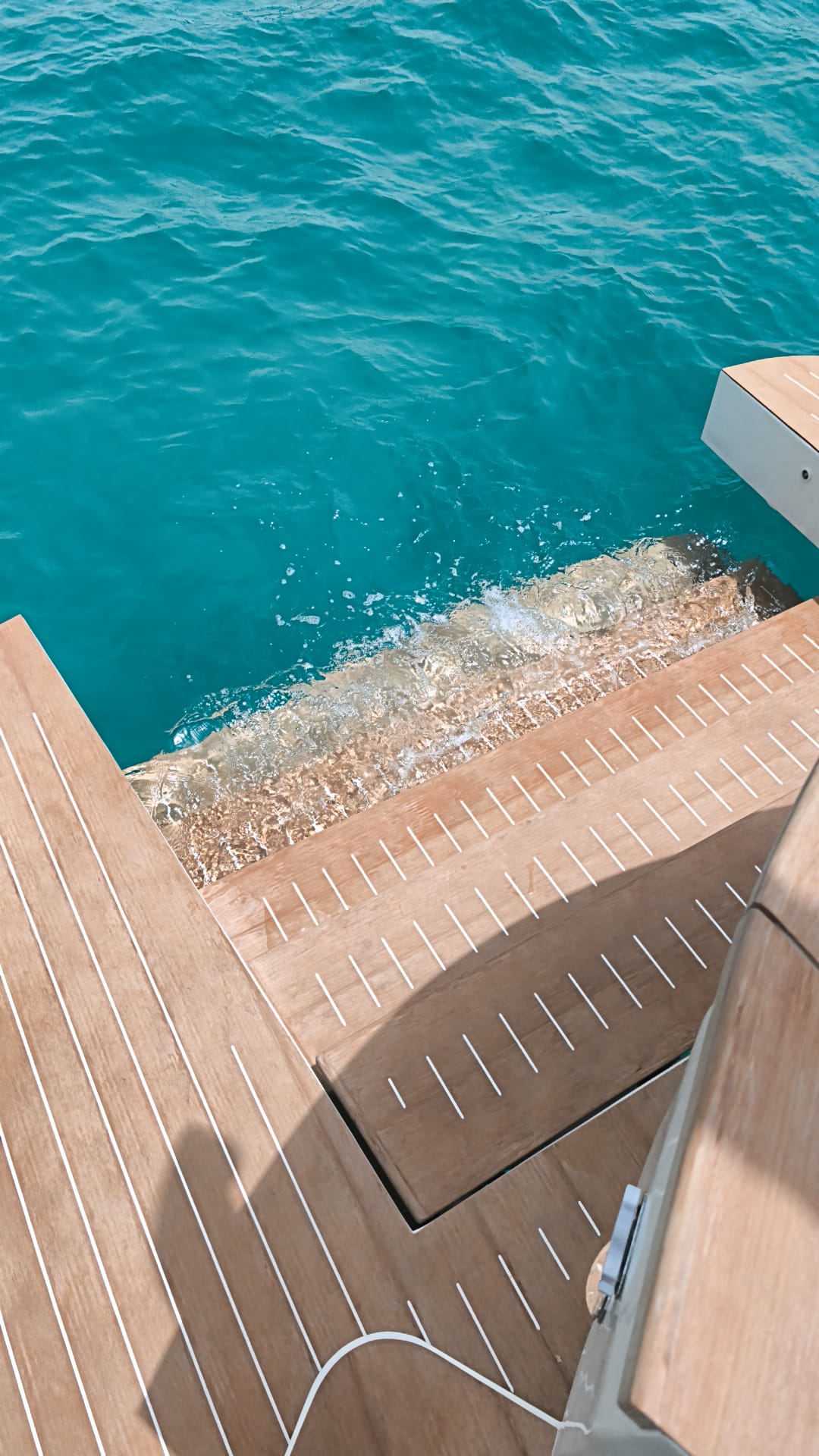 Luxury yacht with PONTech platform